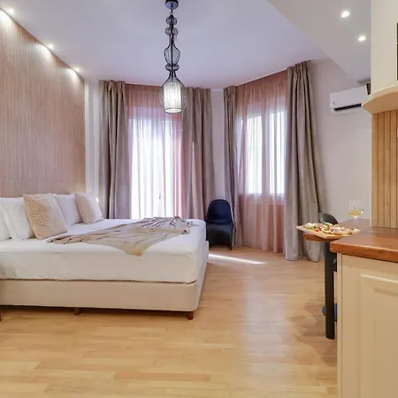 Athinn * Athens